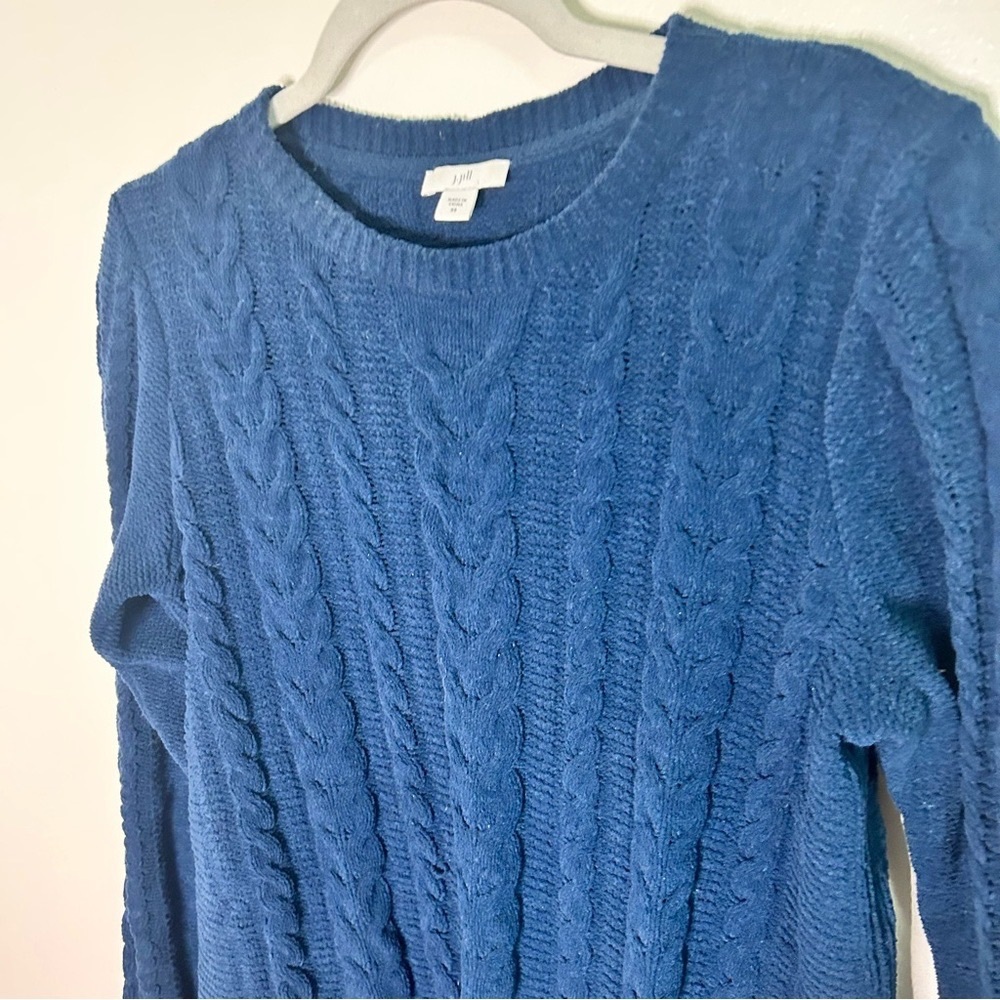 Cozy Cable-Knit Crewneck Sweater - Blue
